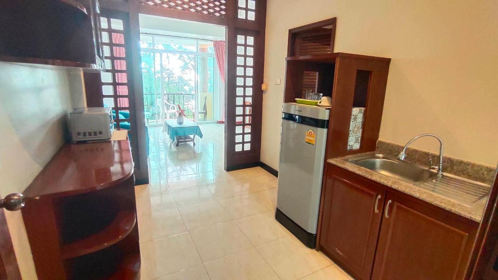 Phadee Apartment Karon Esterno foto