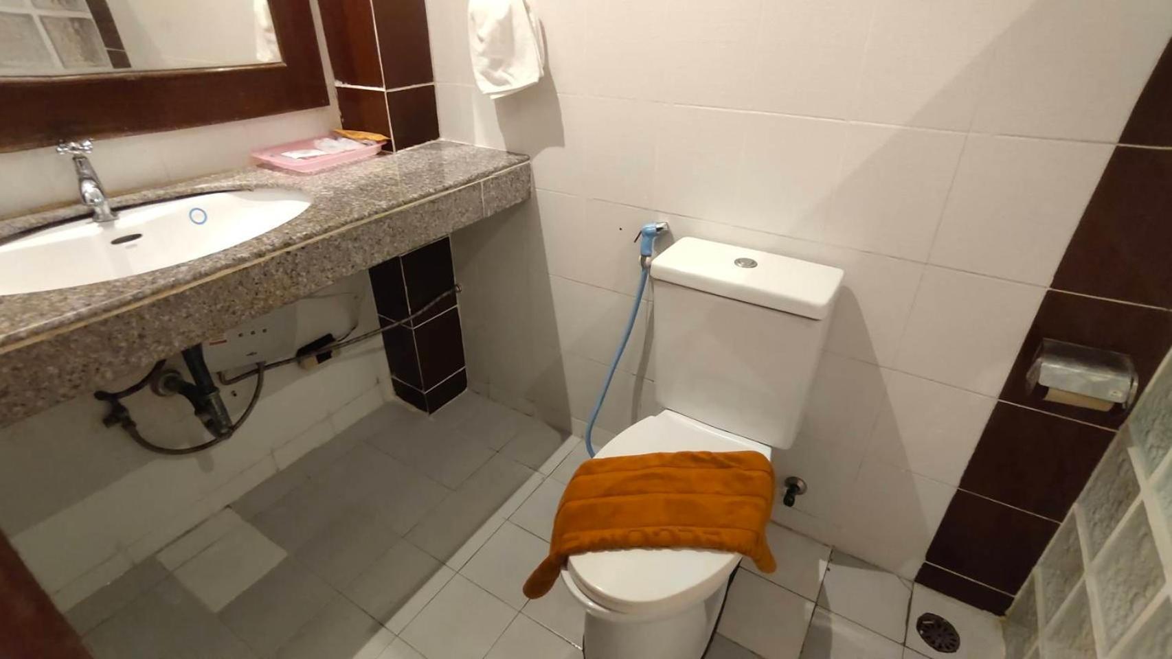 Phadee Apartment Karon Esterno foto